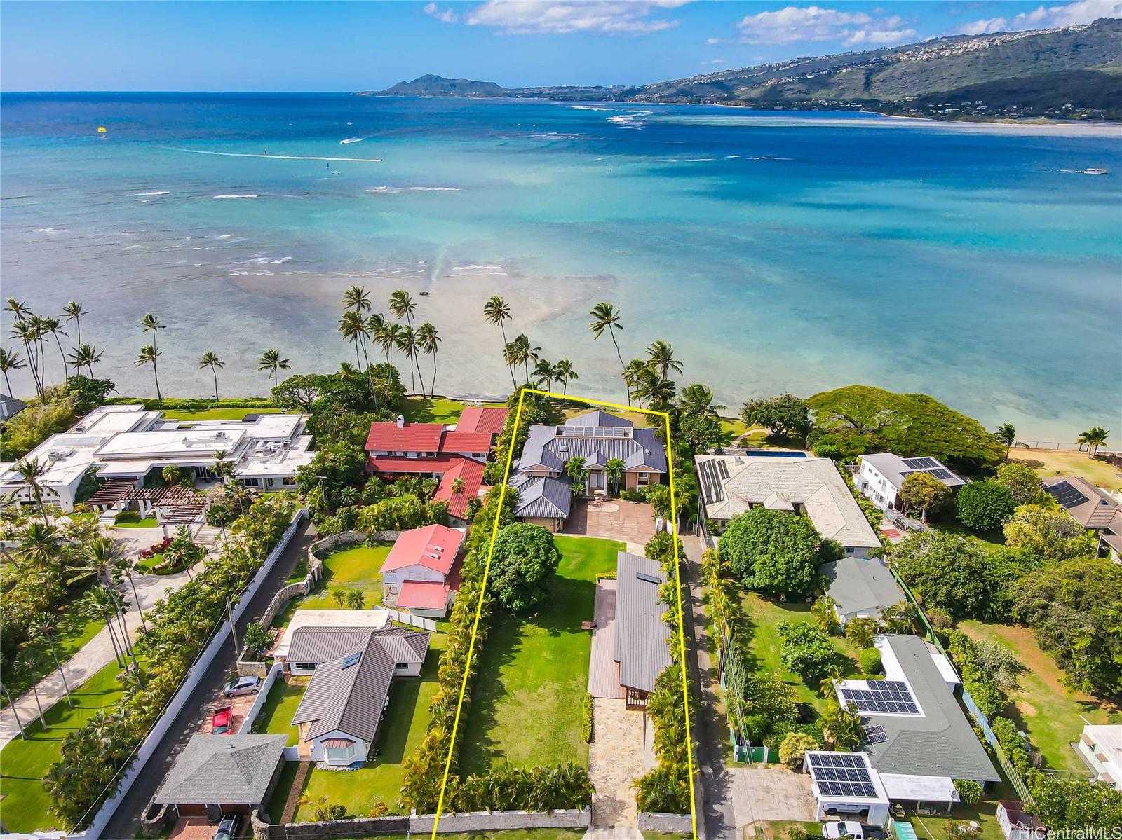 369A,369 Portlock Road , Honolulu, Hi 96825 Beachfront living! Portlock