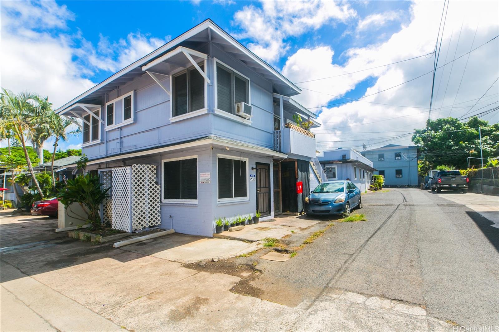 37 Kauila Street Honolulu - Multi-family - photo 2 of 12