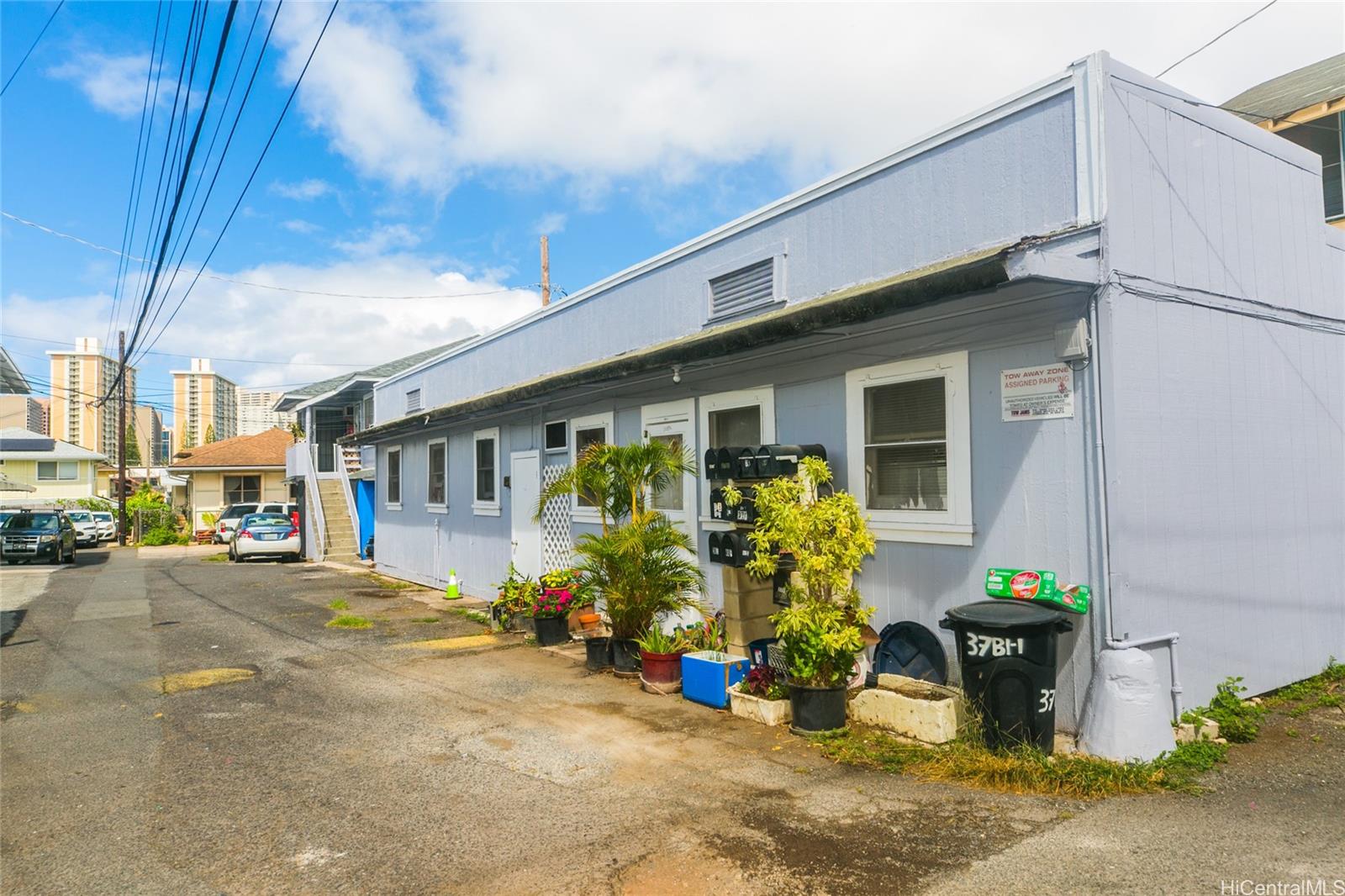 37 Kauila Street Honolulu - Multi-family - photo 5 of 12