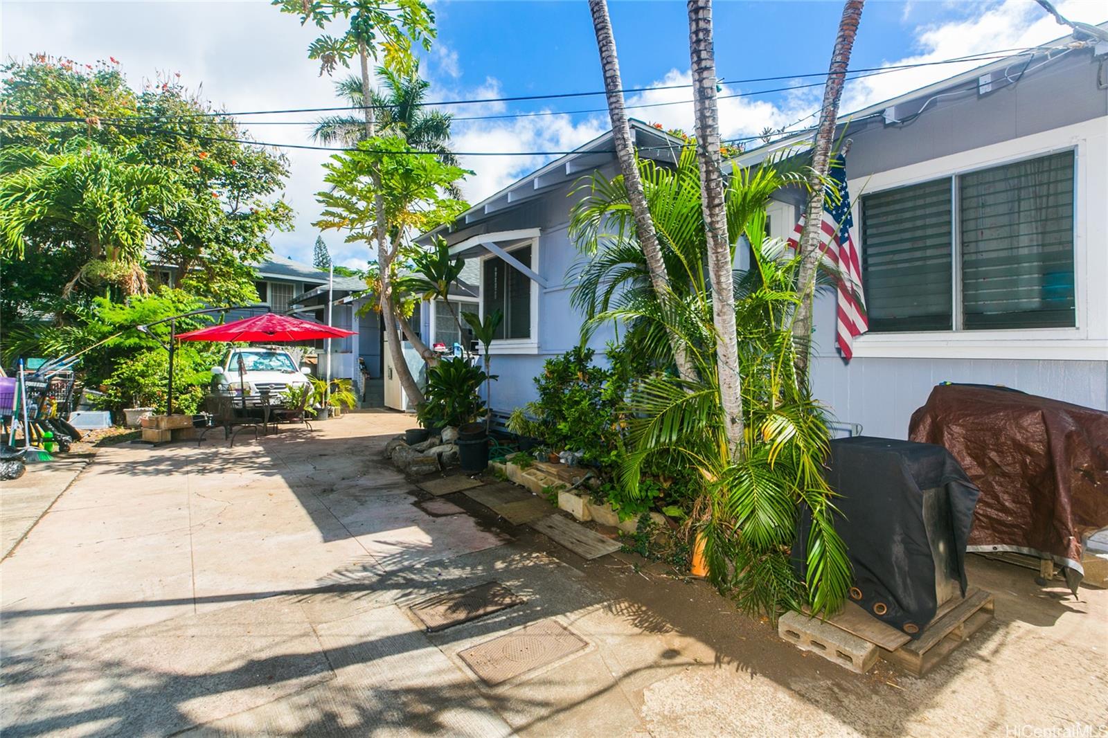 37 Kauila Street Honolulu - Multi-family - photo 9 of 12