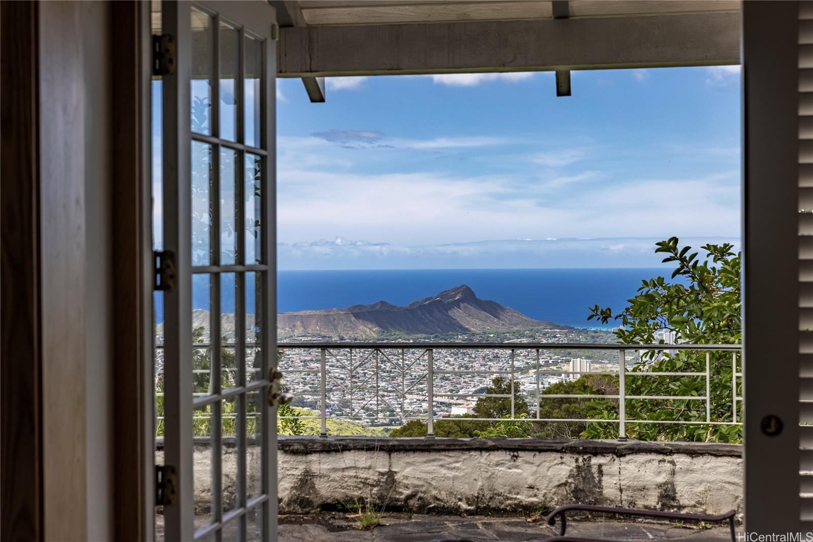 3711  Round Top Drive Tantalus, Honolulu home - photo 3 of 10