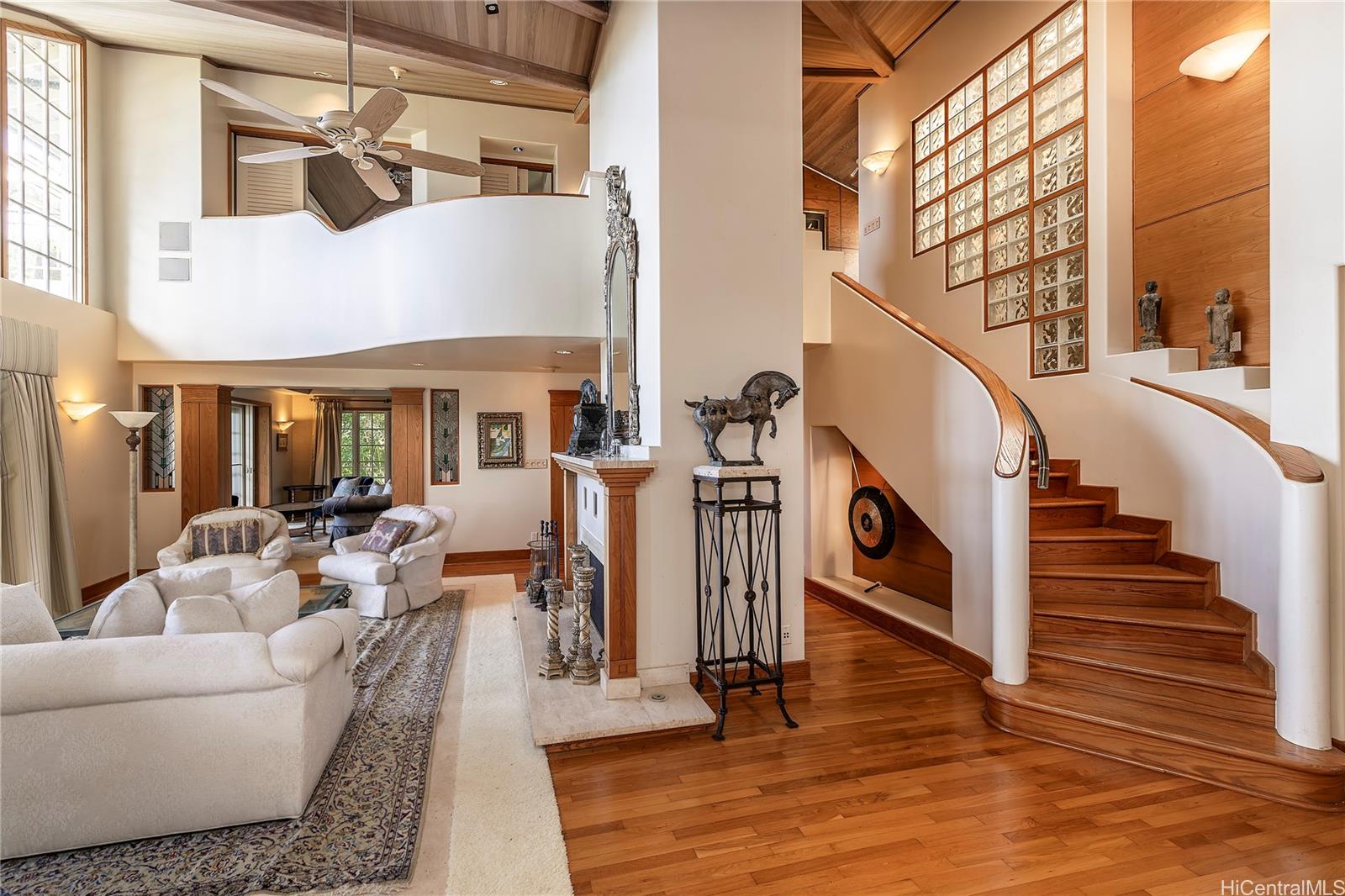 3711  Round Top Drive Tantalus, Honolulu home - photo 5 of 10