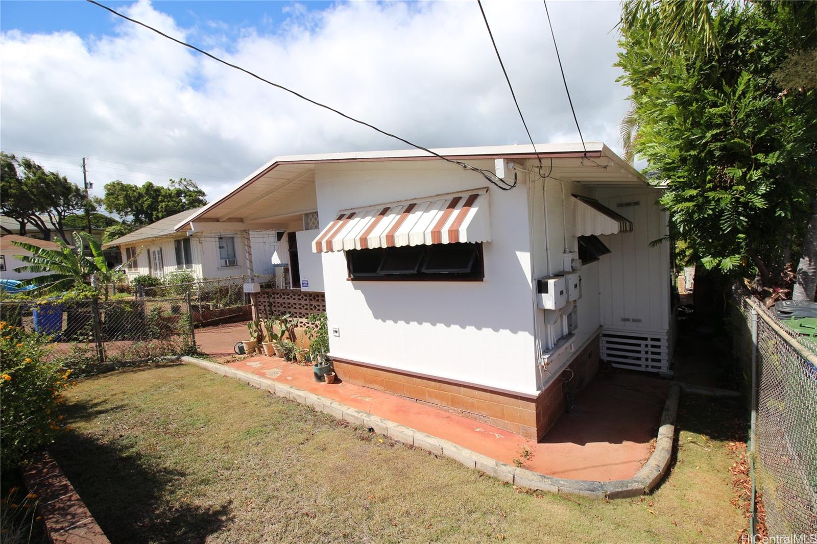 3720  Mahina Ave Kaimuki, Diamond Head home - photo 2 of 14