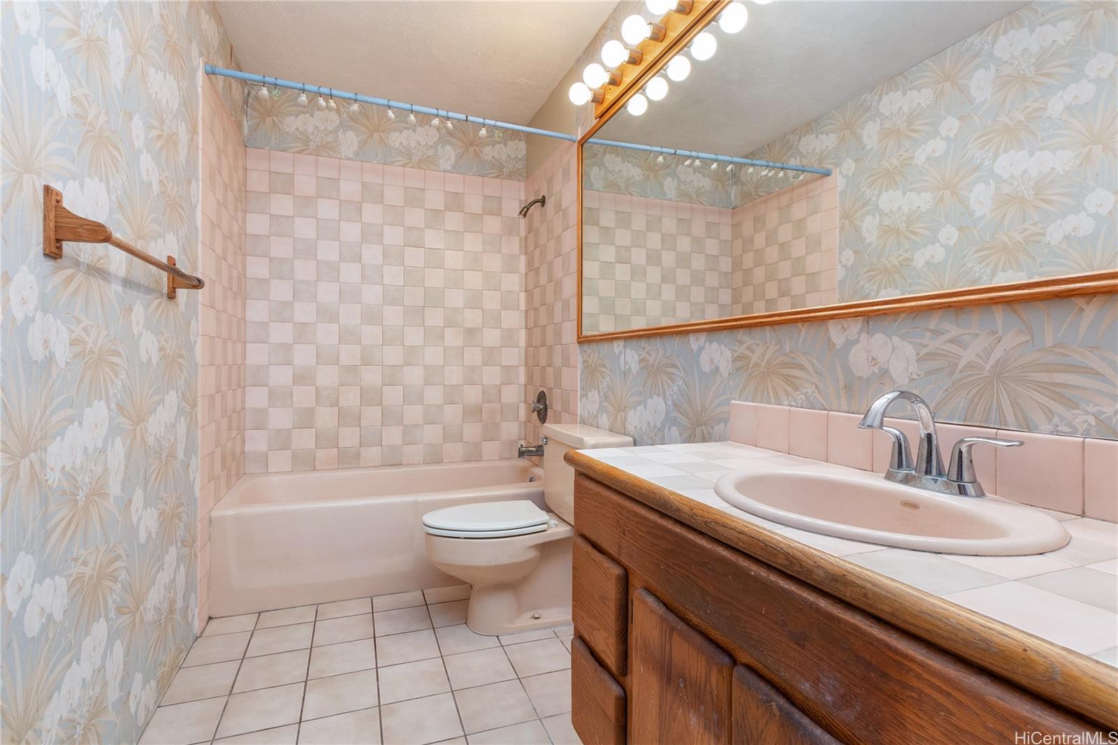 Diamond Head Sands condo # 205, Honolulu, Hawaii - photo 15 of 25