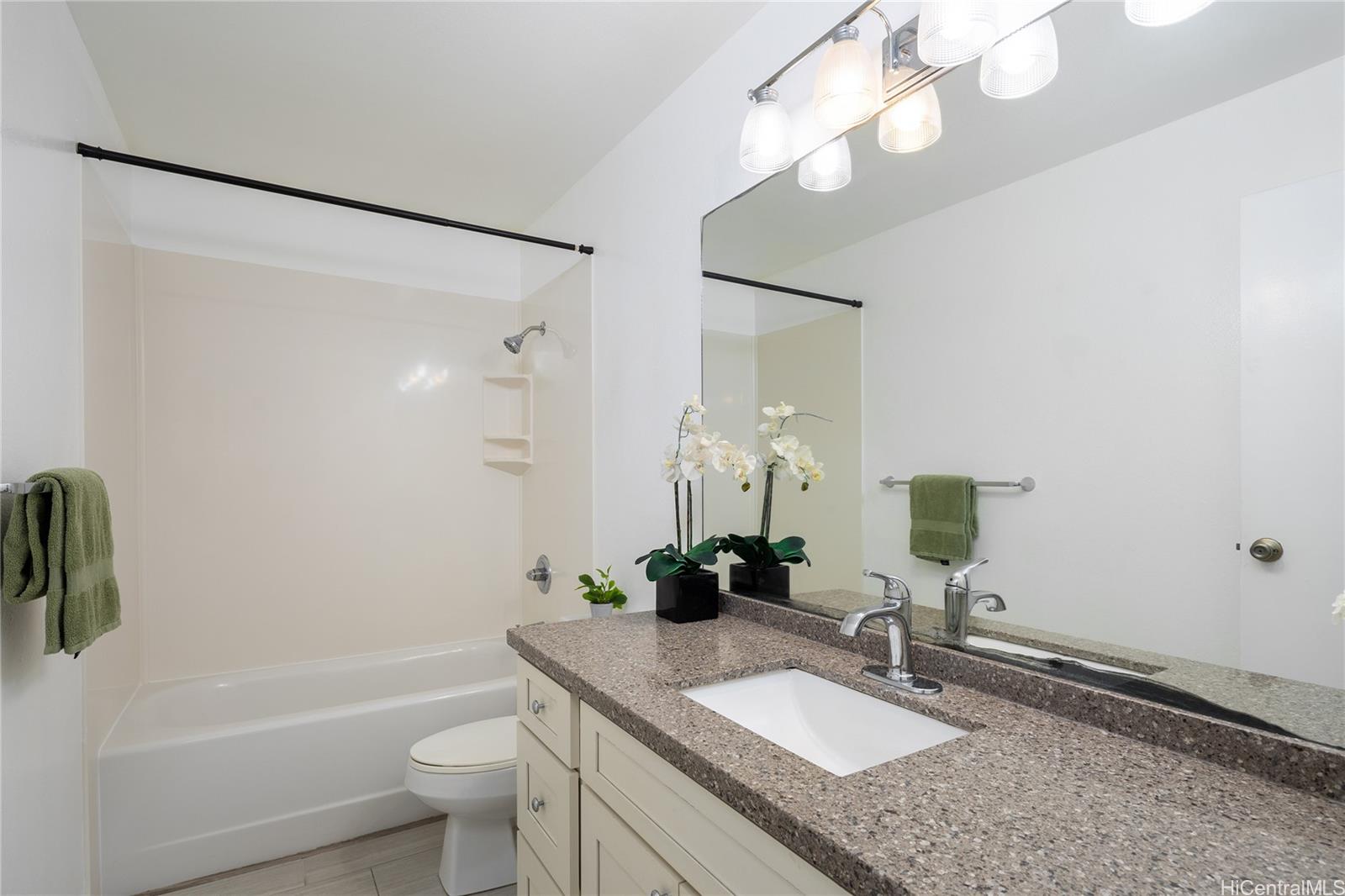 Diamond Head Sands condo # 305, Honolulu, Hawaii - photo 11 of 15