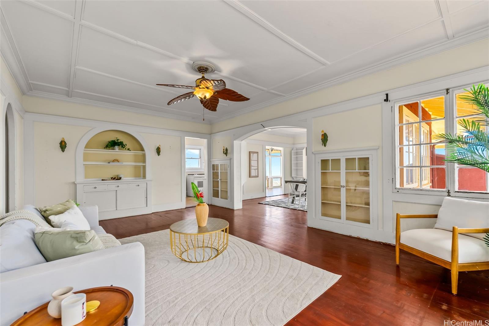 3735  Manini Way Wilhelmina, Diamond Head home - photo 2 of 22