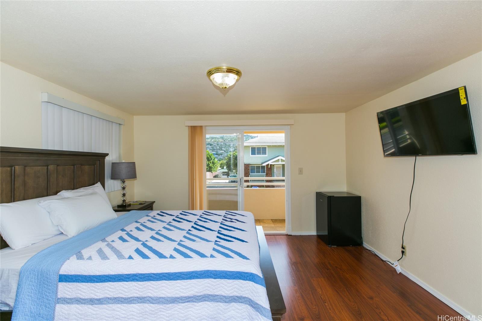 3741  Harding Ave Kaimuki, Diamond Head home - photo 11 of 25