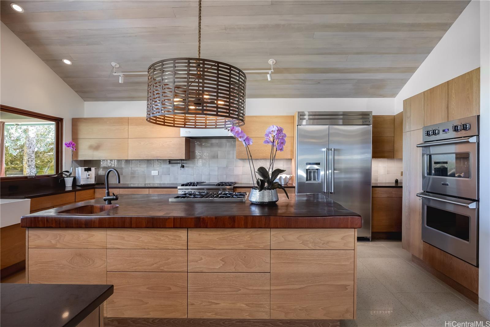 376  Dune Circle Beachside, Kailua home - photo 12 of 25