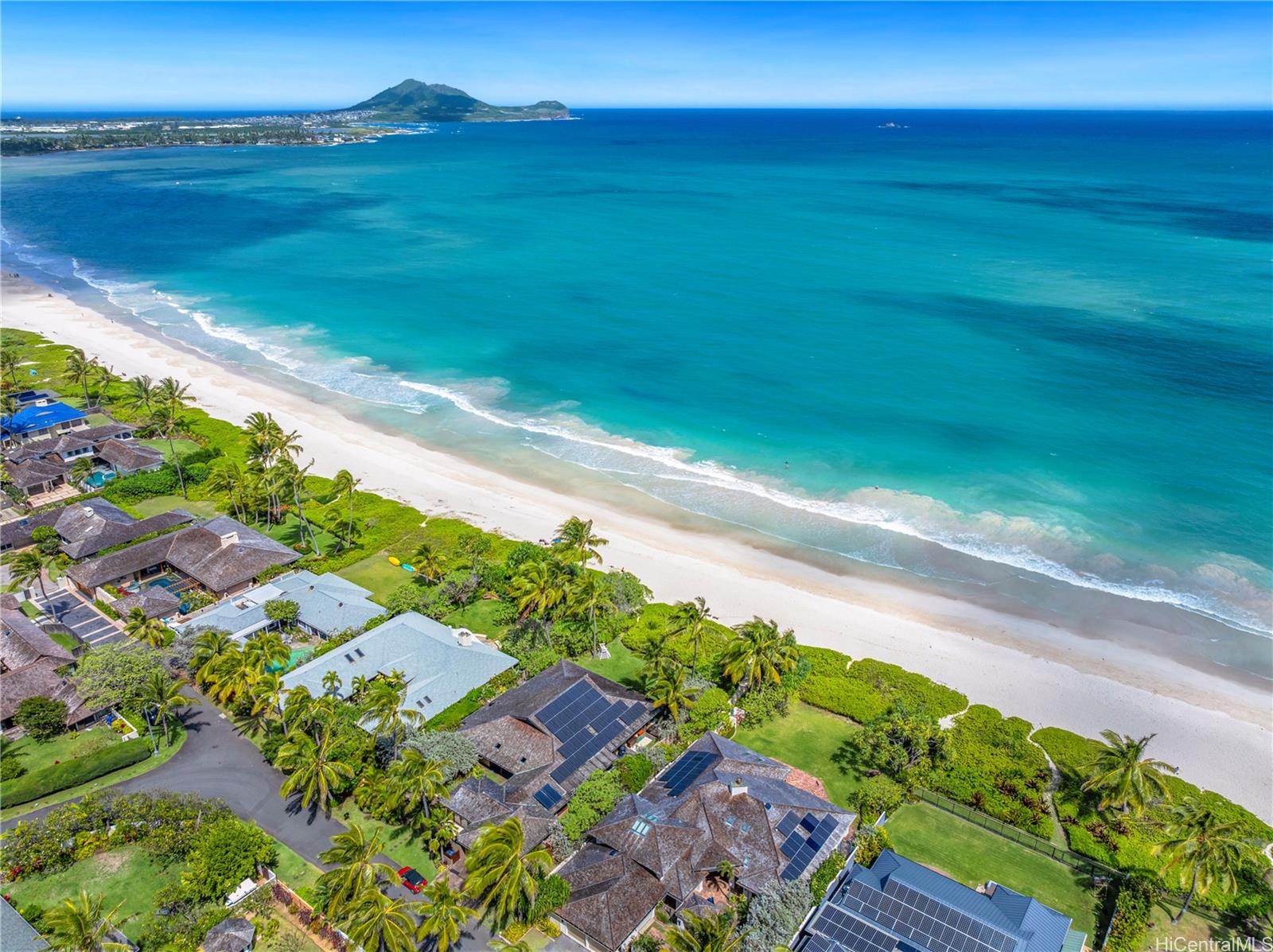 376  Dune Circle Beachside, Kailua home - photo 3 of 25