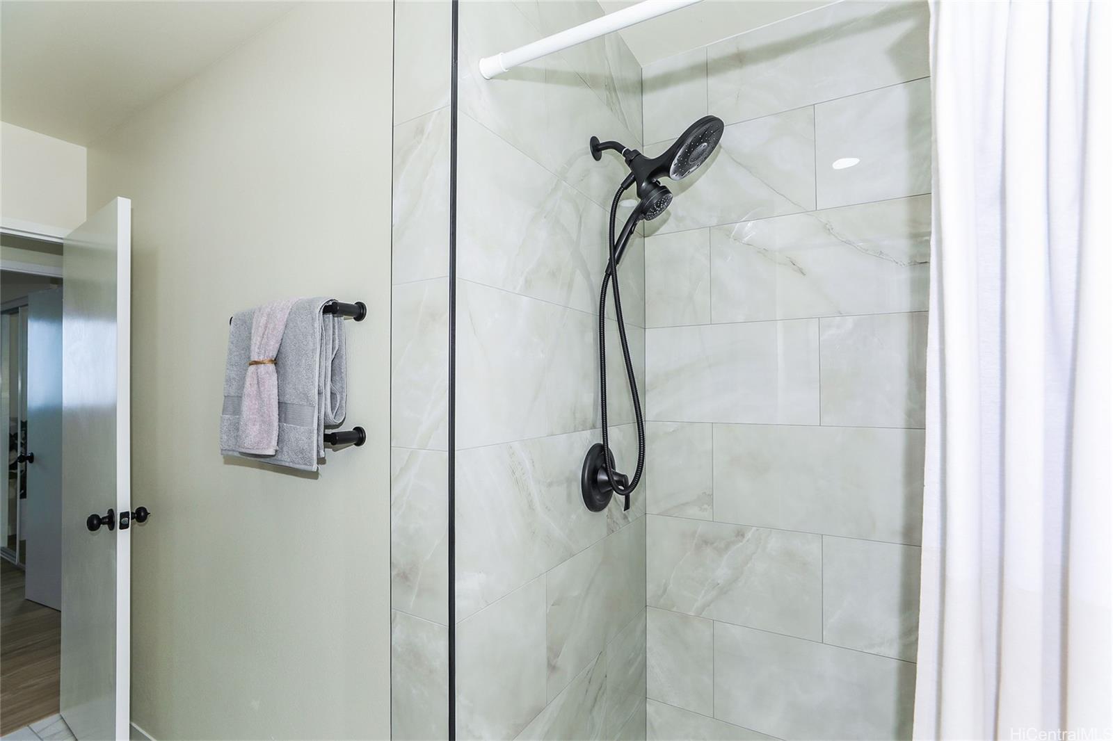 3782  Claudine Street Wilhelmina, Diamond Head home - photo 11 of 15