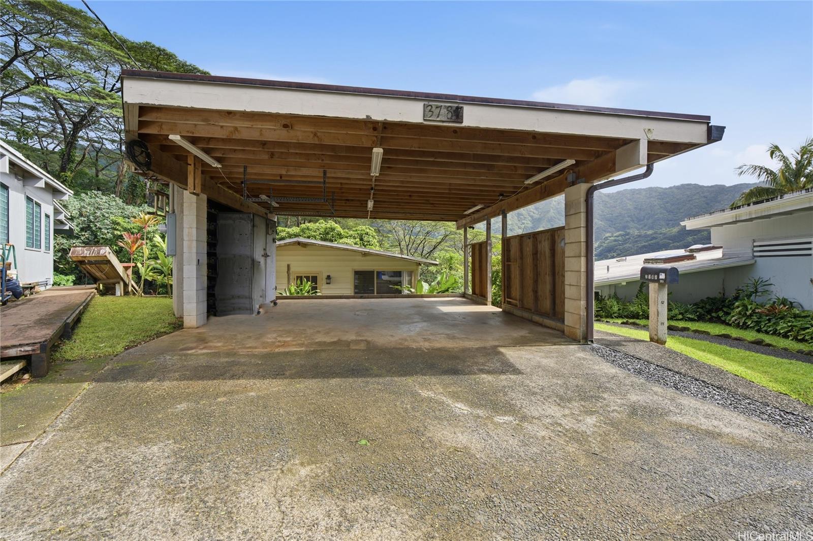 3787  Kumulani Place Manoa-upper, Honolulu home - photo 5 of 16