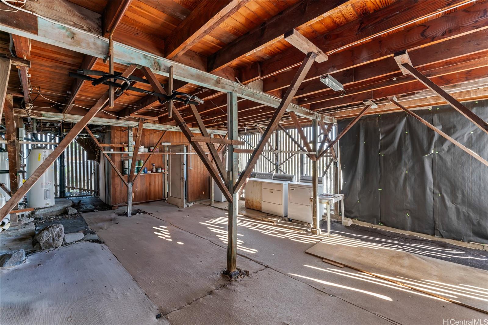 3791  Anuhea St Wilhelmina, Diamond Head home - photo 17 of 25