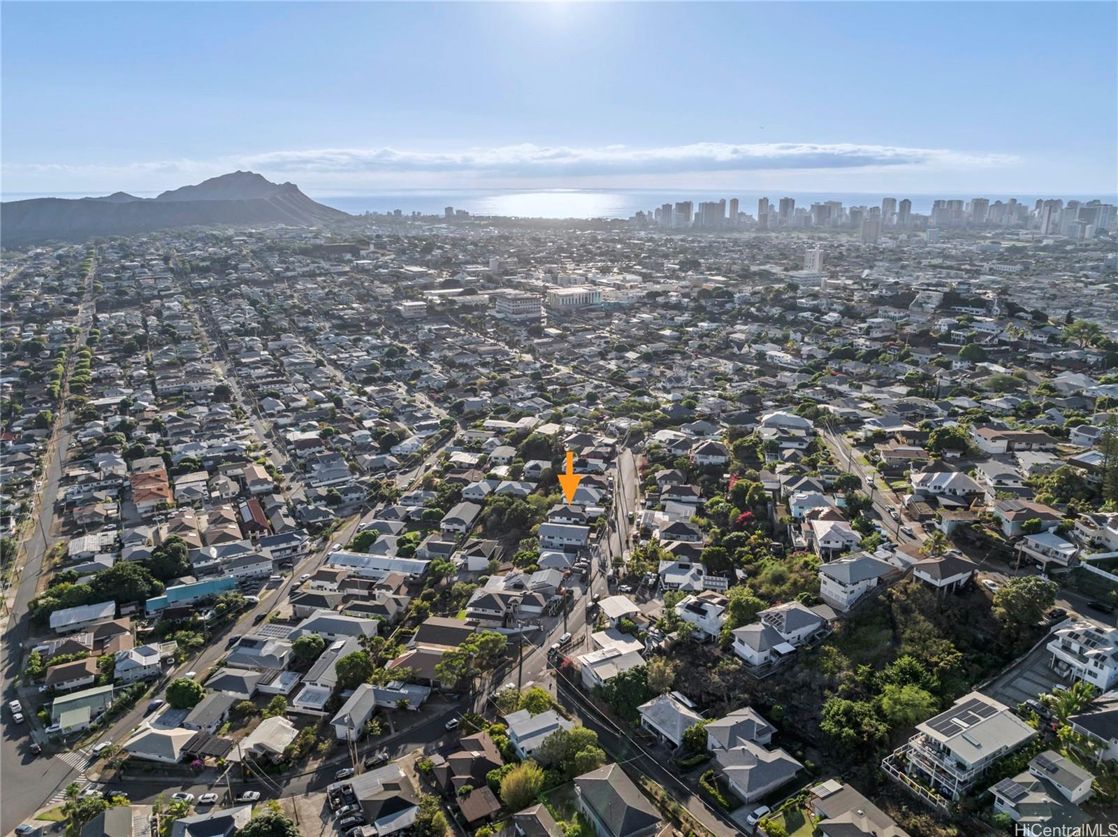 3791  Anuhea St Wilhelmina, Diamond Head home - photo 21 of 25