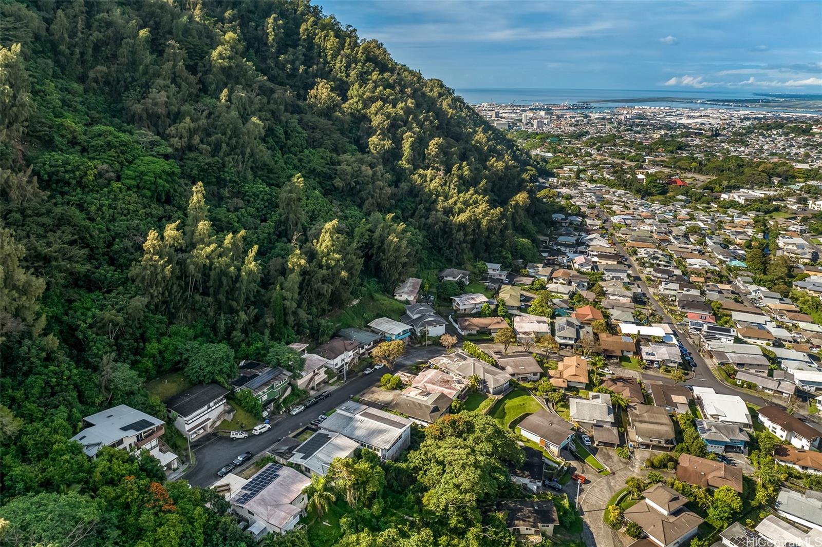 381  Puiwa Road Dowsett, Honolulu home - photo 21 of 24