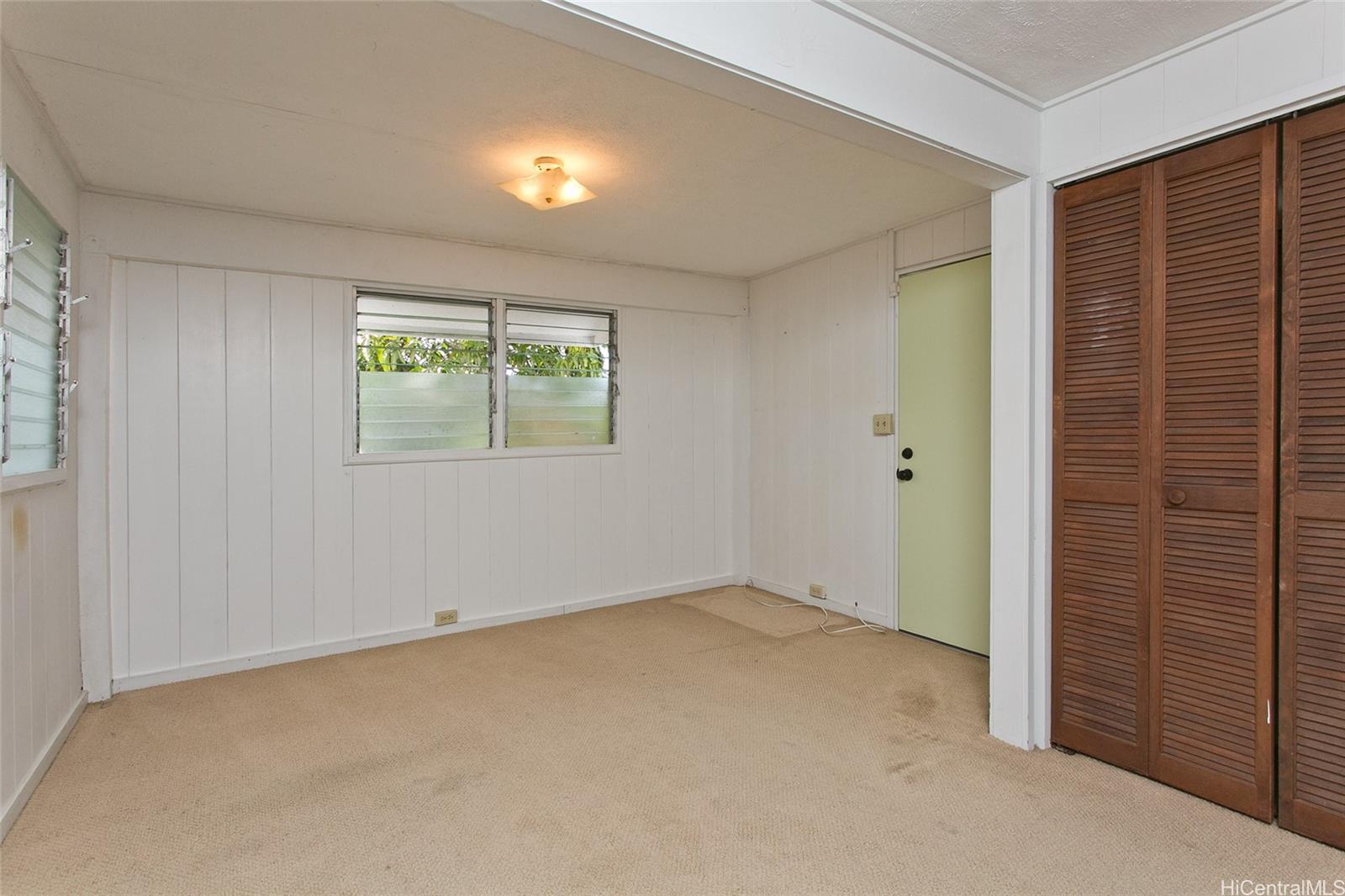 3812  Anuhea Street Wilhelmina, Diamond Head home - photo 17 of 24