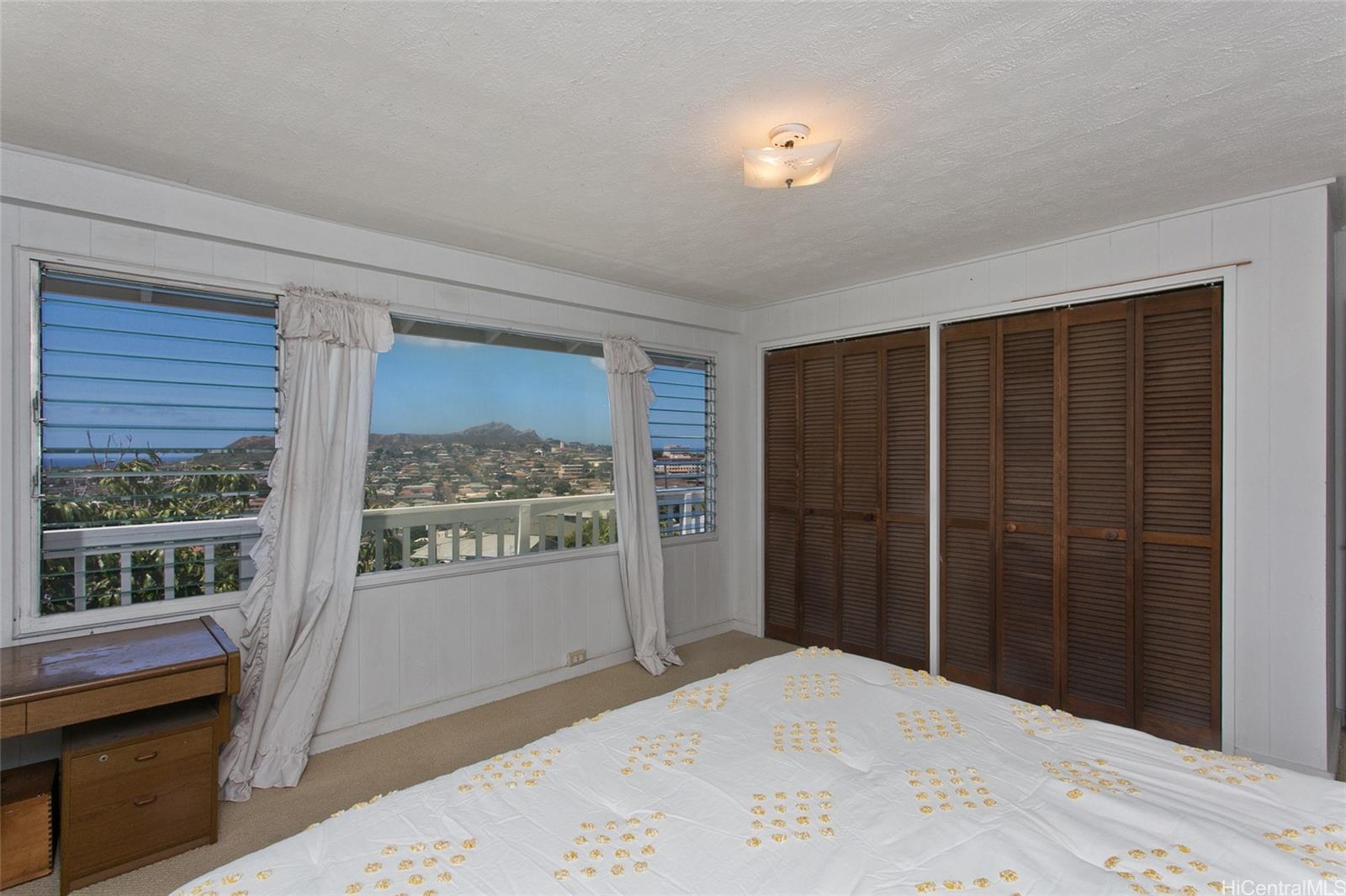 3812  Anuhea Street Wilhelmina, Diamond Head home - photo 22 of 24