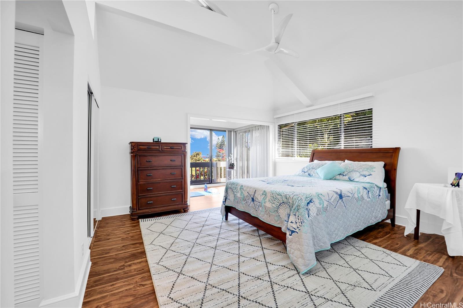 382  Kuanalu Place Laulima, Hawaii Kai home - photo 14 of 25