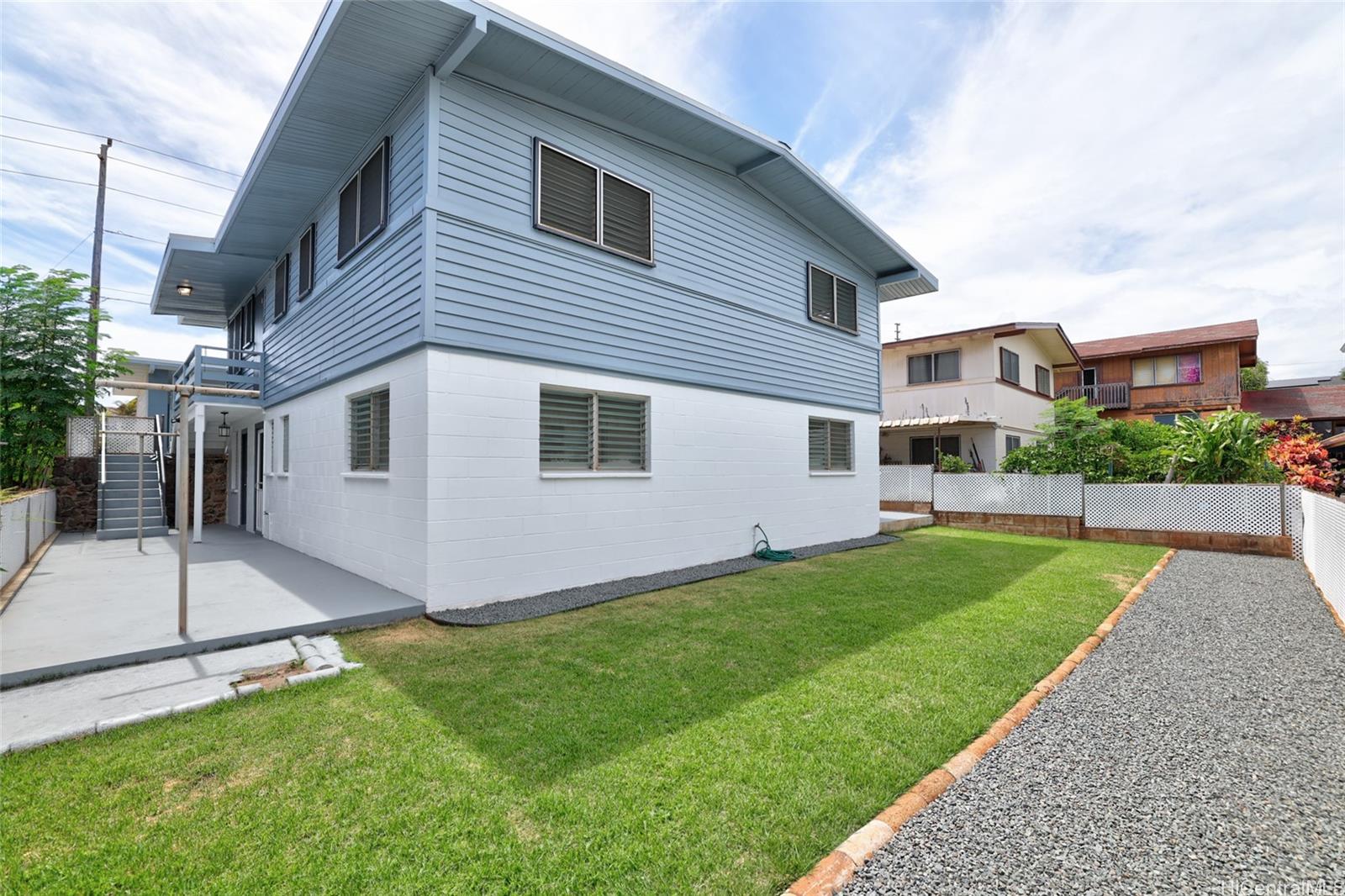 3824  Harding Ave Kaimuki, Diamond Head home - photo 6 of 21