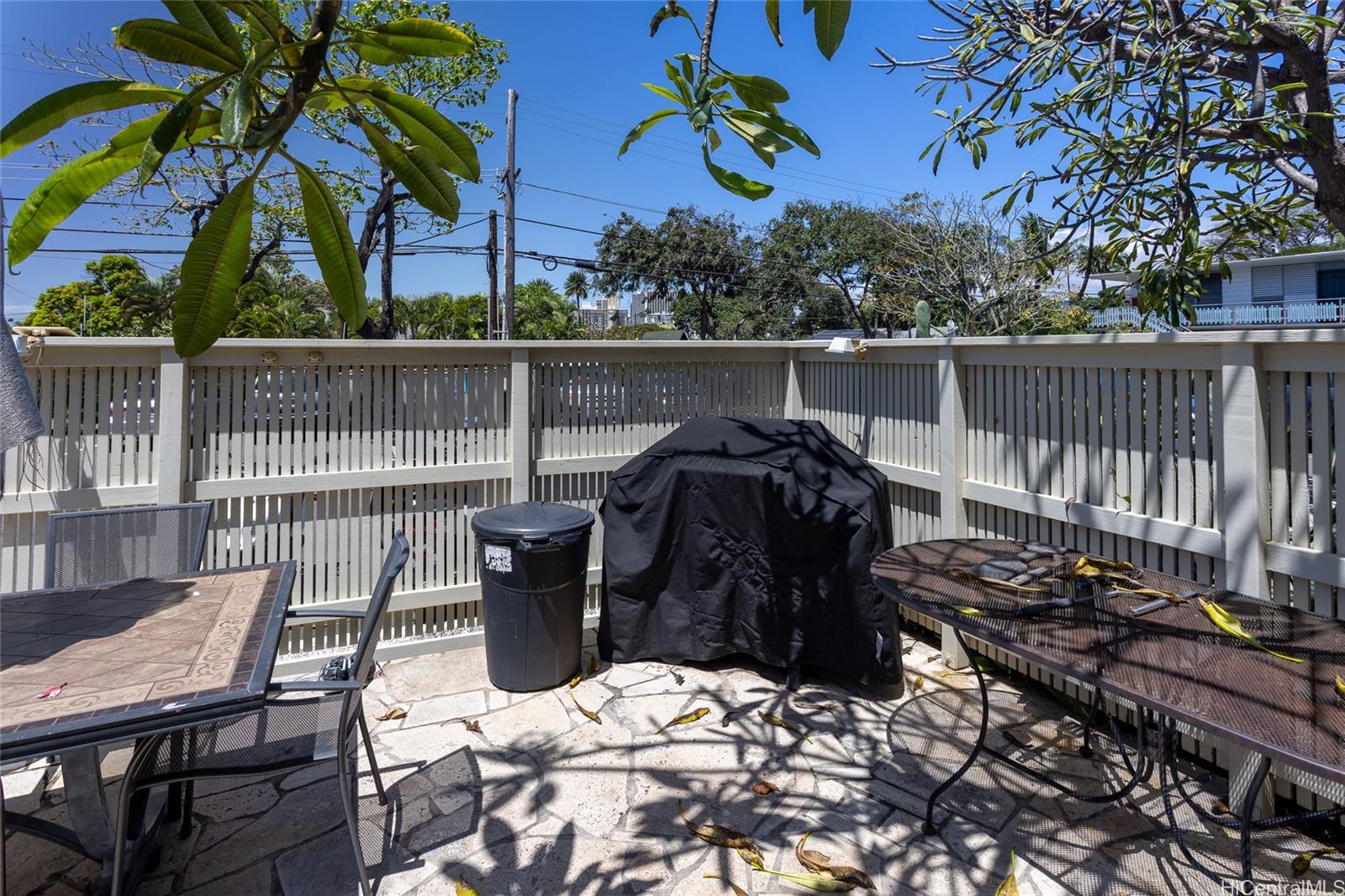 Diamond Head Surf condo # 106, Honolulu, Hawaii - photo 5 of 6