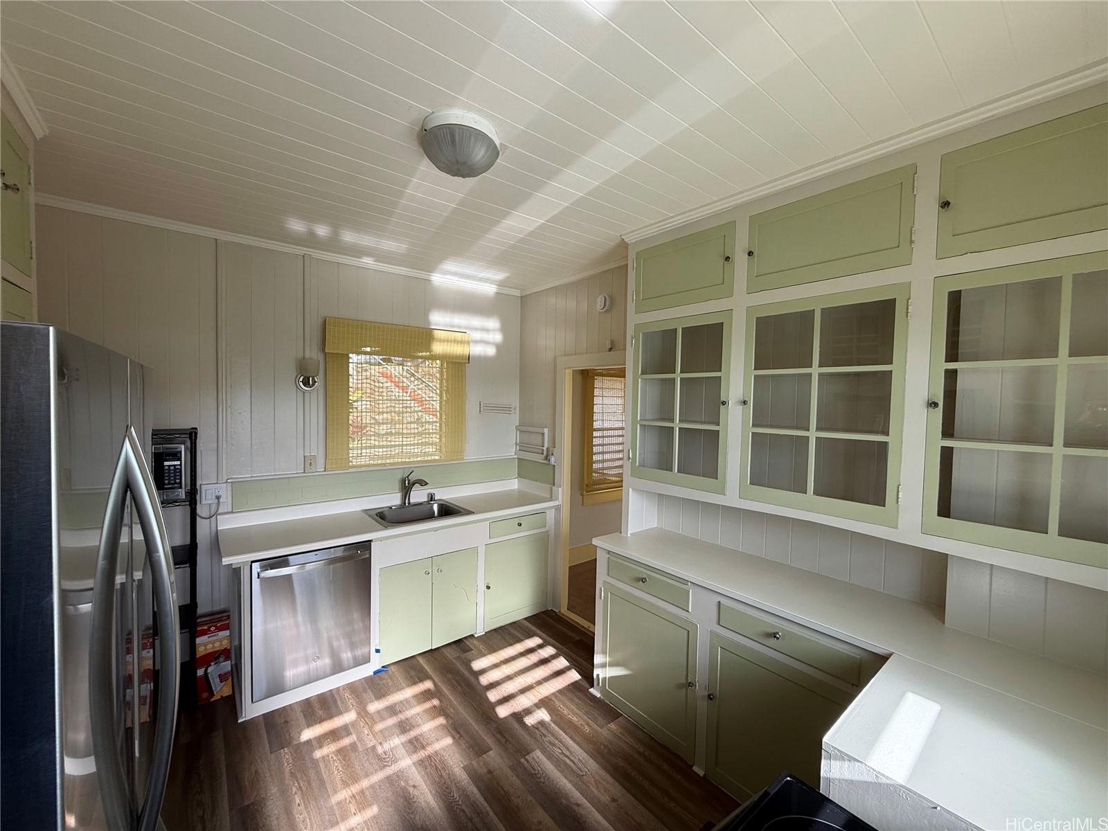 3825 Pukalani Place Honolulu - Rental - photo 7 of 15