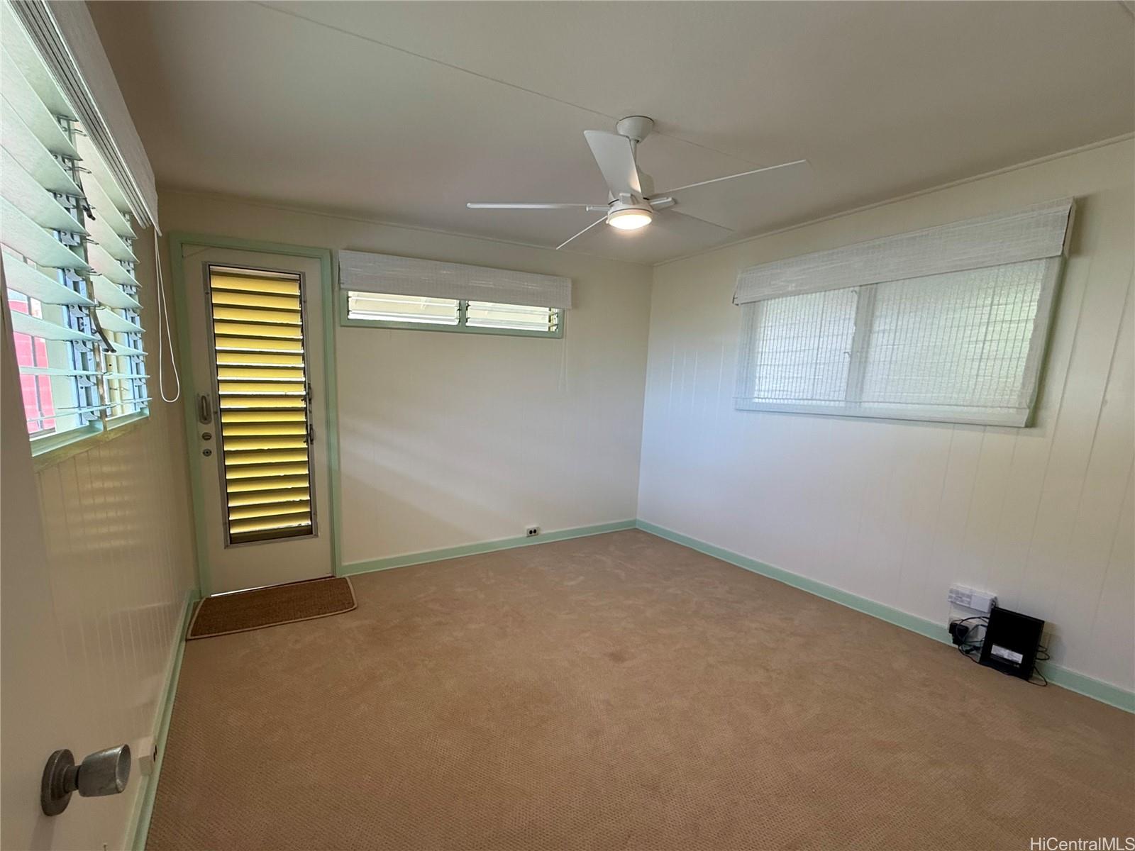 3825 Pukalani Place Honolulu - Rental - photo 10 of 15