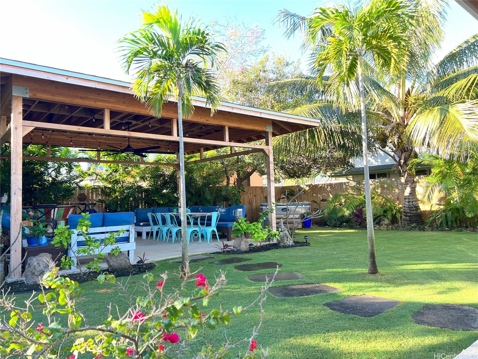 383  Kaimake Loop Koolaupoko, Kailua home - photo 2 of 25