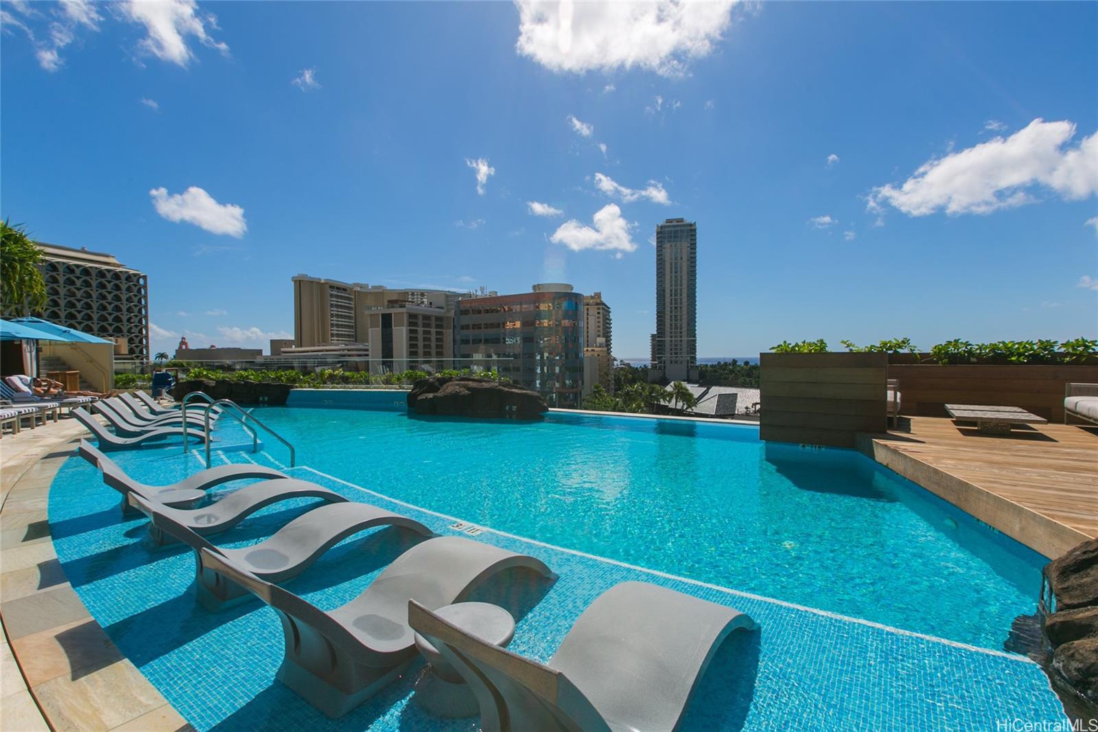 The Ritz-Carlton Residences condo # 1006, Honolulu, Hawaii - photo 14 of 17
