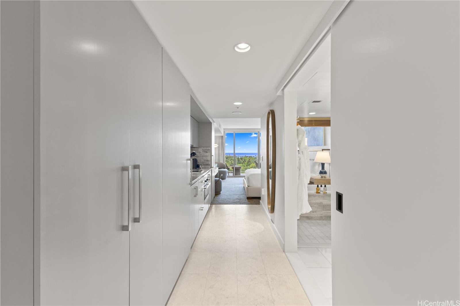 The Ritz-Carlton Residences condo # 1006, Honolulu, Hawaii - photo 9 of 19