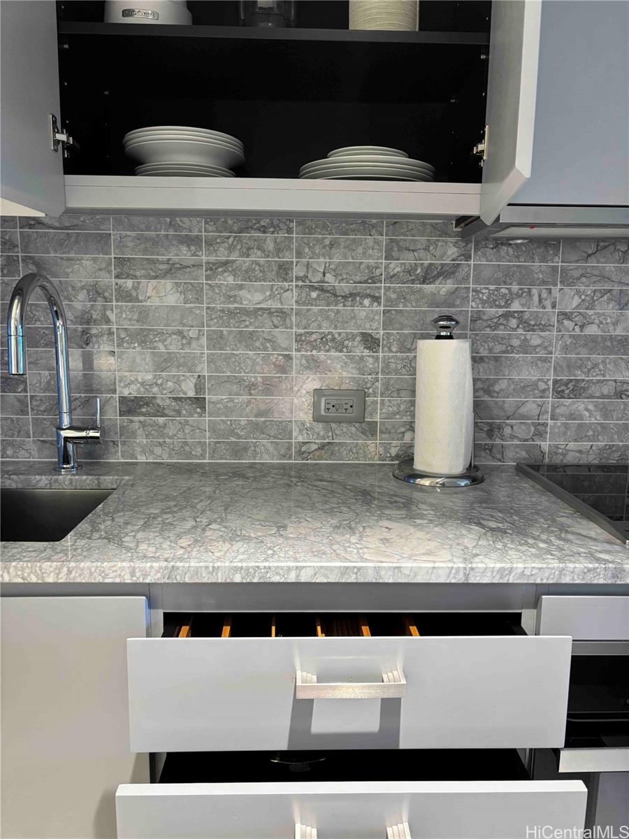 The Ritz-Carlton Residences condo # 1106, Honolulu, Hawaii - photo 13 of 19