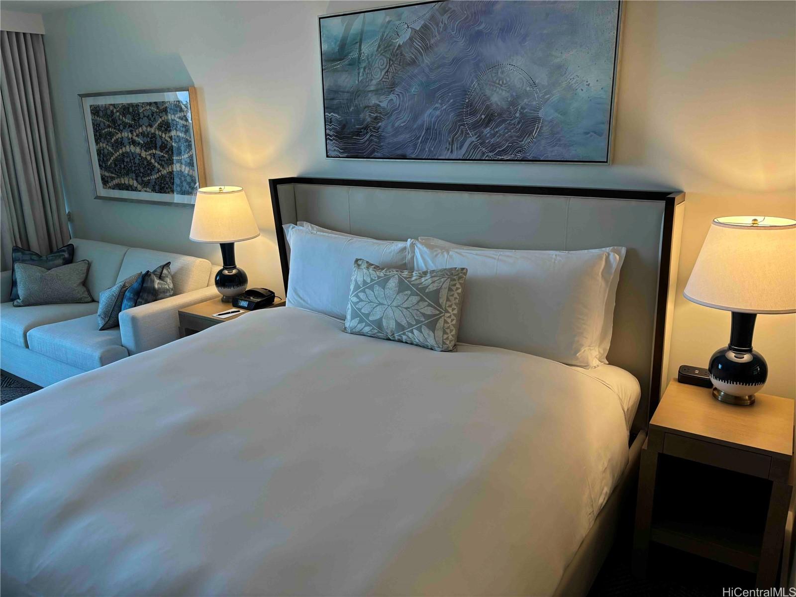 The Ritz-Carlton Residences condo # 1106, Honolulu, Hawaii - photo 6 of 19