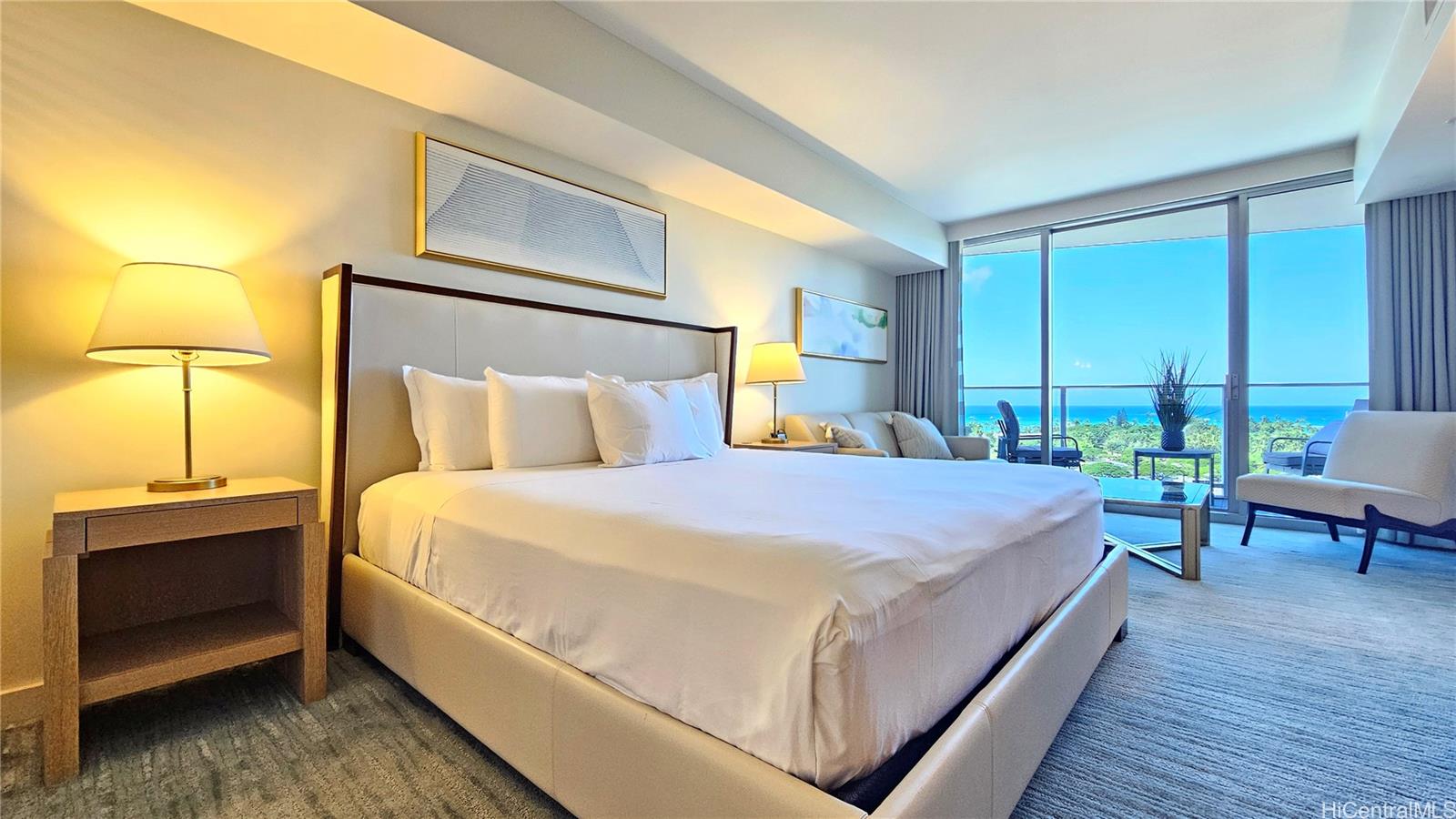 The Ritz-Carlton Residences condo # 1112, Honolulu, Hawaii - photo 3 of 18