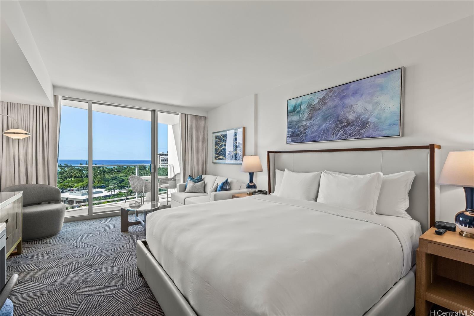 The Ritz-Carlton Residences condo # 1214, Honolulu, Hawaii - photo 3 of 25