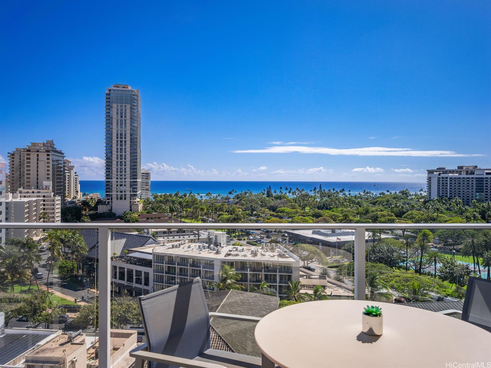 The Ritz-Carlton Residences condo # 1216, Honolulu, Hawaii - photo 19 of 25