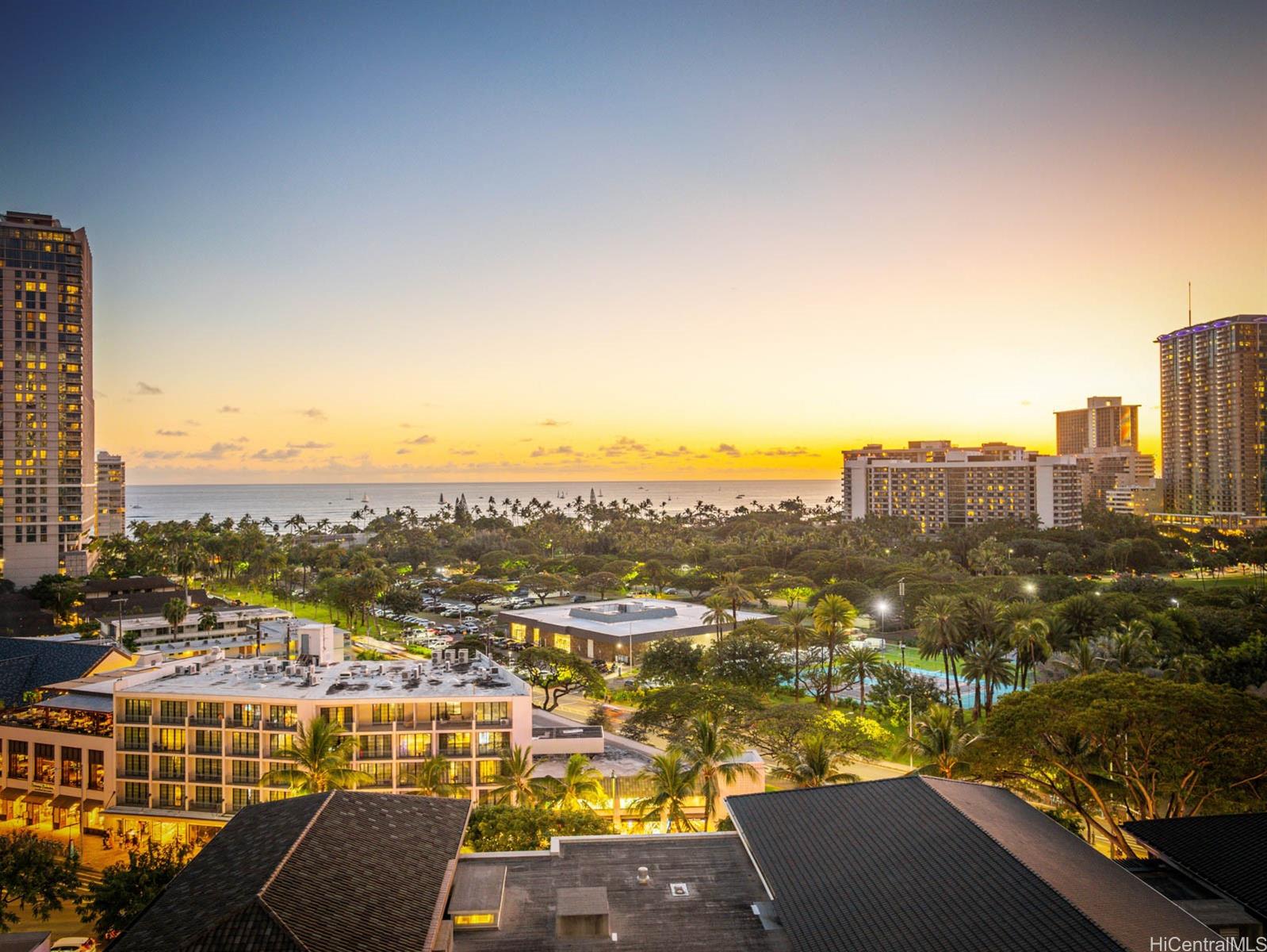 The Ritz-Carlton Residences condo # 1216, Honolulu, Hawaii - photo 21 of 25