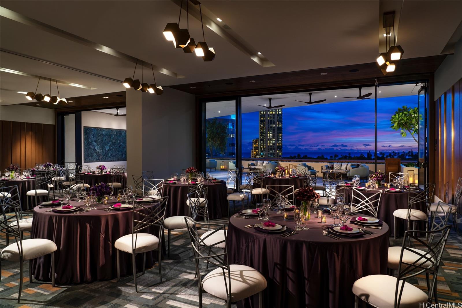 The Ritz-Carlton Residences condo # 1503, Honolulu, Hawaii - photo 23 of 25