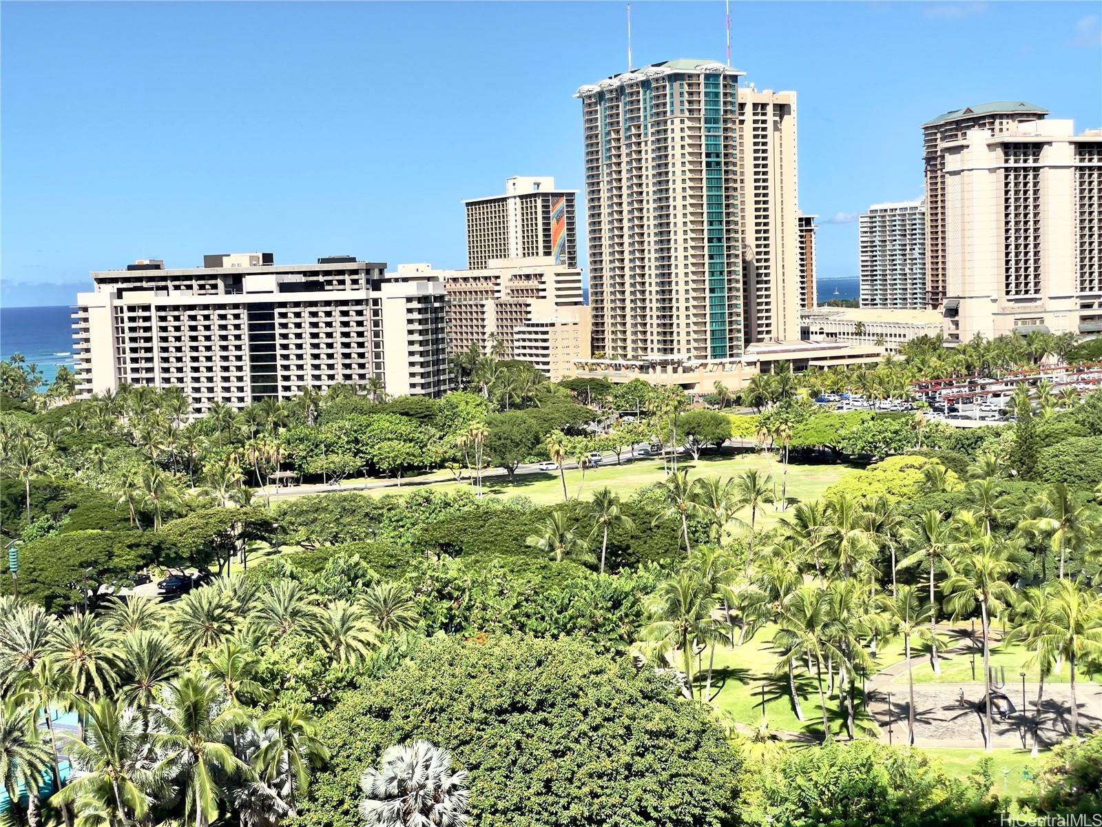 The Ritz-Carlton Residences condo # 1509, Honolulu, Hawaii - photo 7 of 9