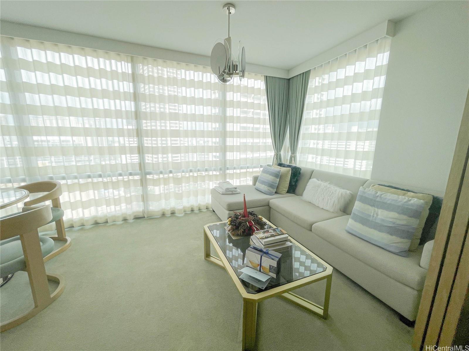 The Ritz-Carlton Residences condo # 1601, Honolulu, Hawaii - photo 3 of 17