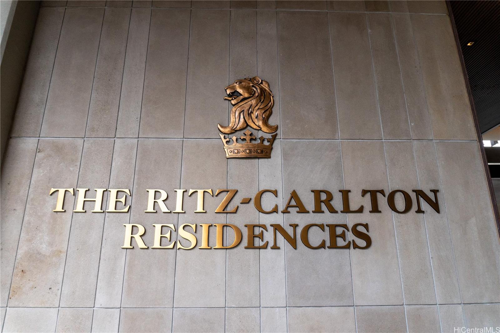 The Ritz-Carlton Residences condo # 1613, Honolulu, Hawaii - photo 4 of 12