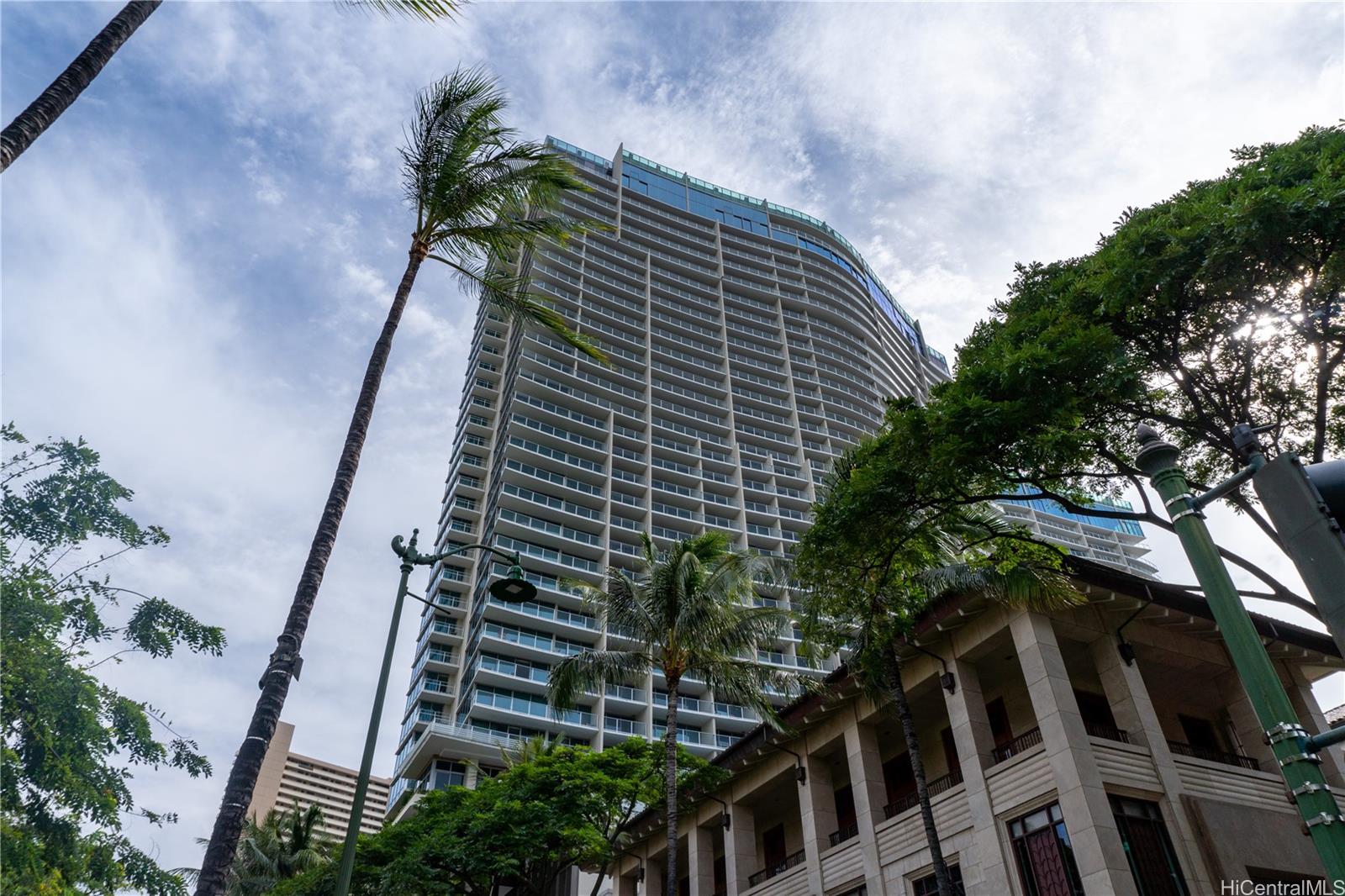 The Ritz-Carlton Residences condo # 1613, Honolulu, Hawaii - photo 6 of 23