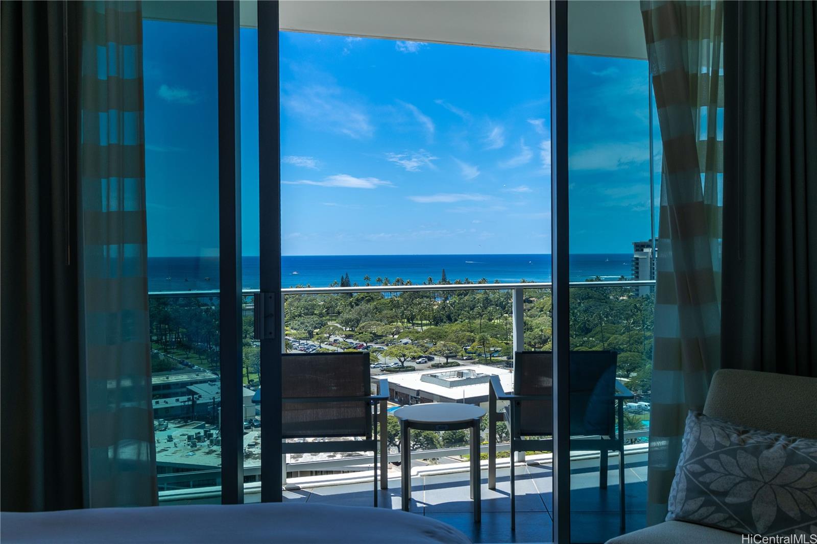 The Ritz-Carlton Residences condo # 1615, Honolulu, Hawaii - photo 3 of 24