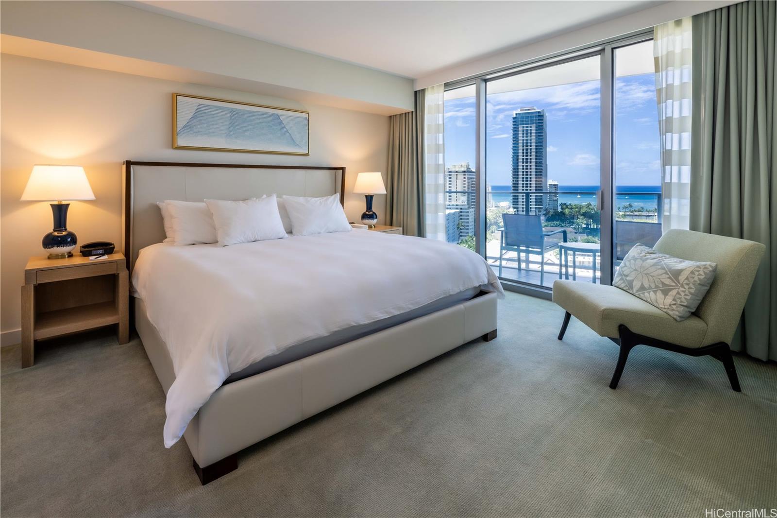 The Ritz-Carlton Residences condo # 1615, Honolulu, Hawaii - photo 4 of 24