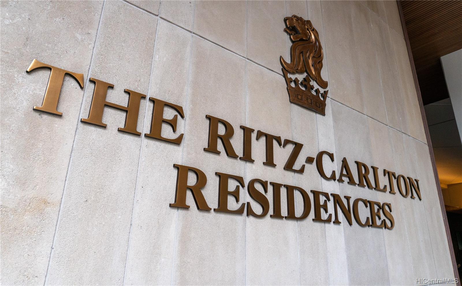The Ritz-Carlton Residences condo # 1714, Honolulu, Hawaii - photo 3 of 21