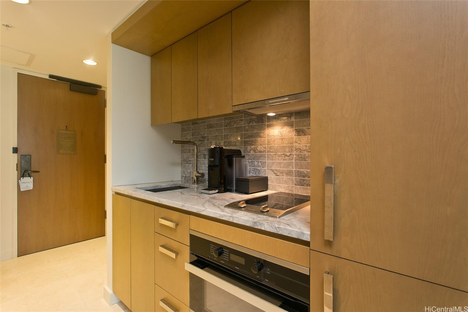 The Ritz-Carlton Residences condo # 1801, Honolulu, Hawaii - photo 9 of 13