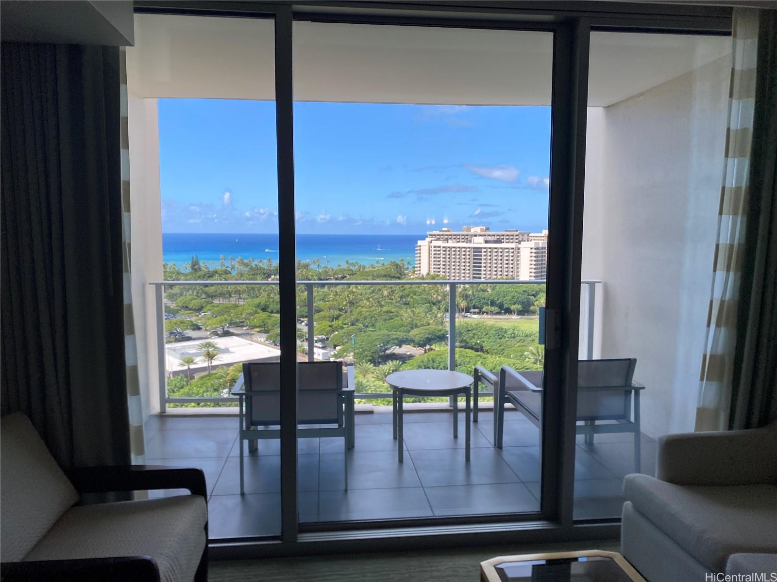 383 Kalaimoku St Honolulu - Rental - photo 11 of 21