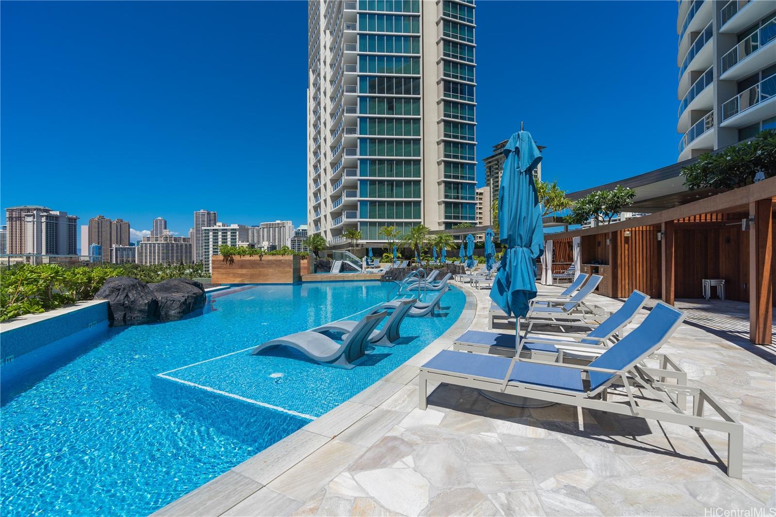 383 Kalaimoku St Honolulu - Rental - photo 20 of 21