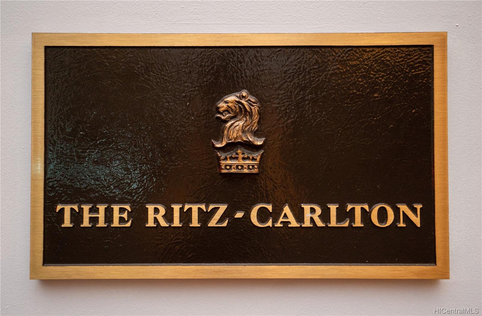 The Ritz-Carlton Residences condo # 1808, Honolulu, Hawaii - photo 18 of 25