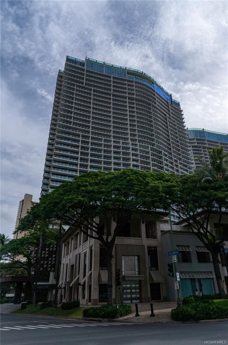 The Ritz-Carlton Residences condo # 1808, Honolulu, Hawaii - photo 24 of 25