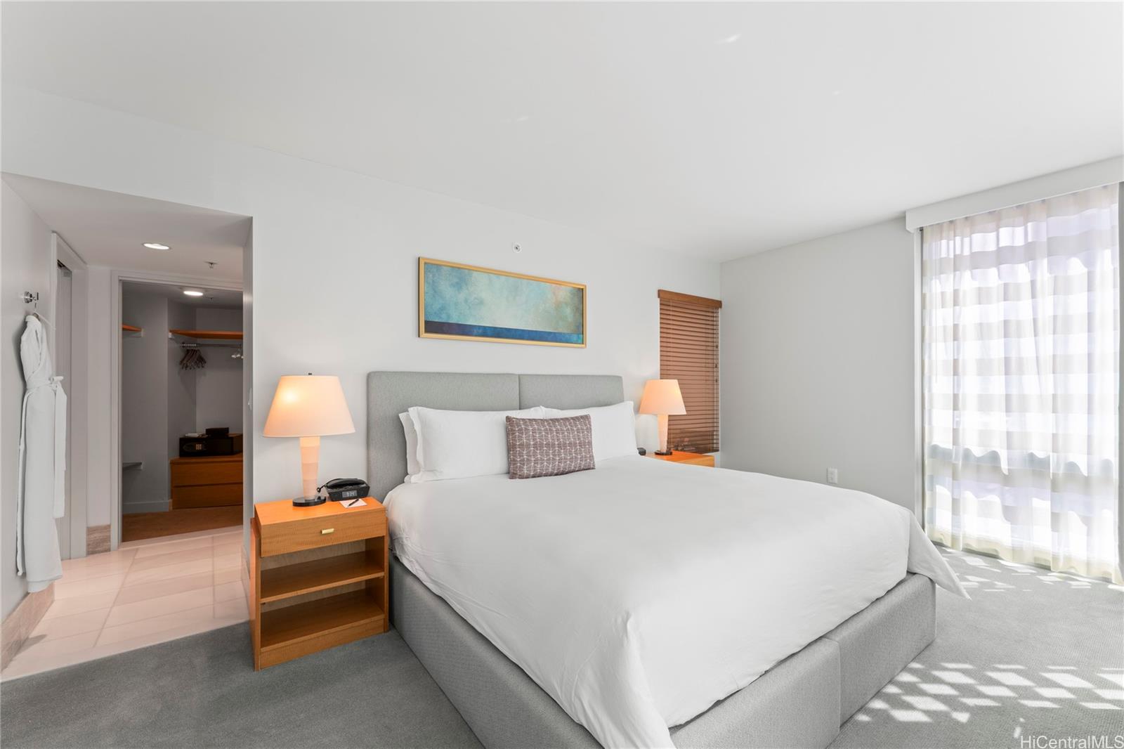 The Ritz-Carlton Residences condo # 1916, Honolulu, Hawaii - photo 11 of 25