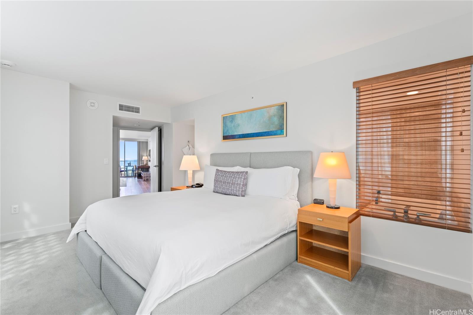 The Ritz-Carlton Residences condo # 1916, Honolulu, Hawaii - photo 12 of 25