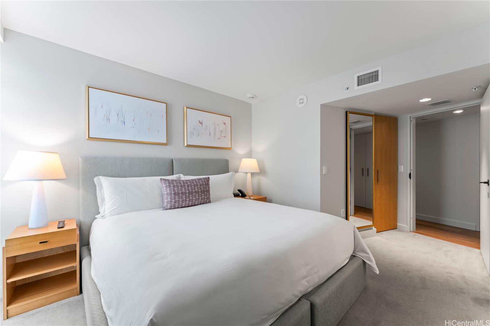 The Ritz-Carlton Residences condo # 1916, Honolulu, Hawaii - photo 14 of 25